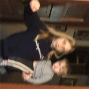 Meet your Posher, Macie